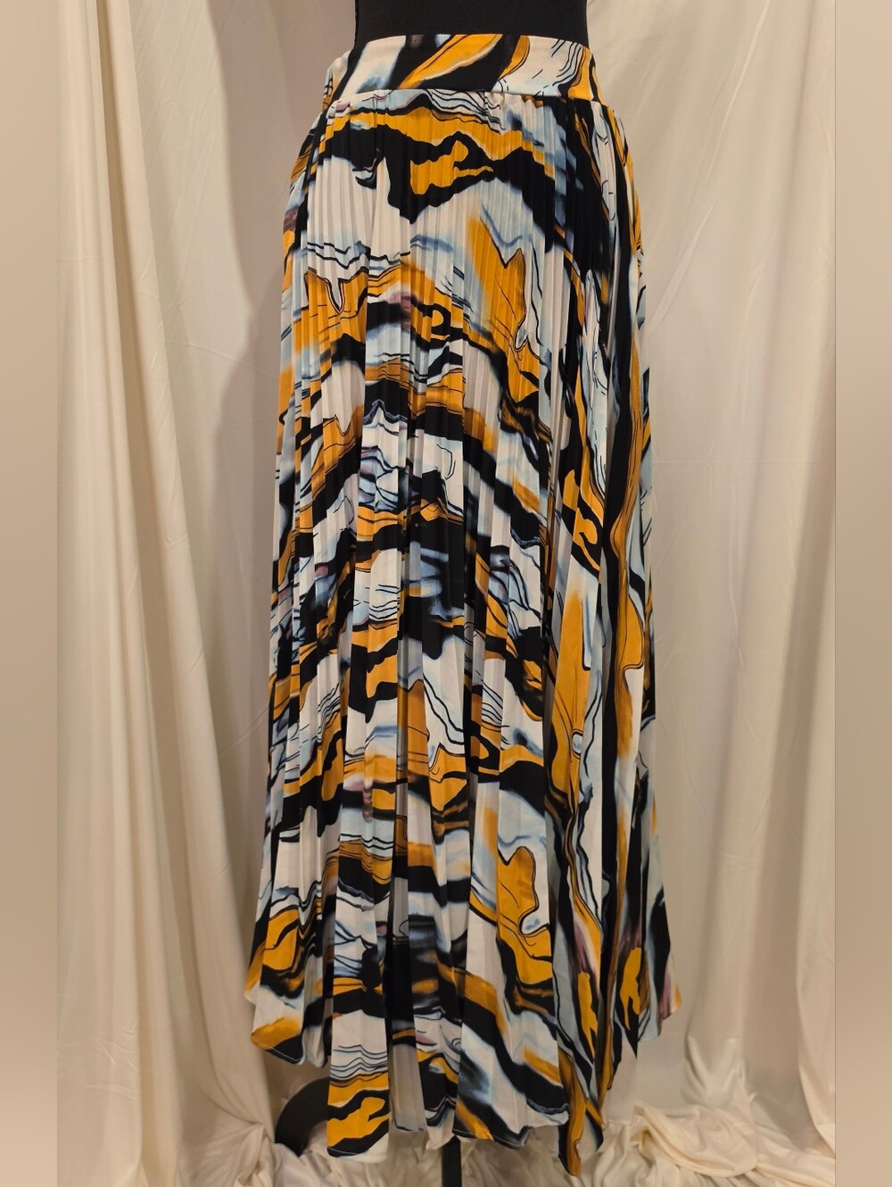 jCL Maxi Skirt Abstract Print Mustard Yellow, Black, White Blue Sz Small  EUC